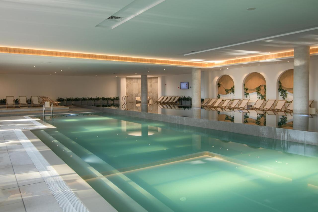 Heated swimming pool: Aquahouse Hotel & SPA