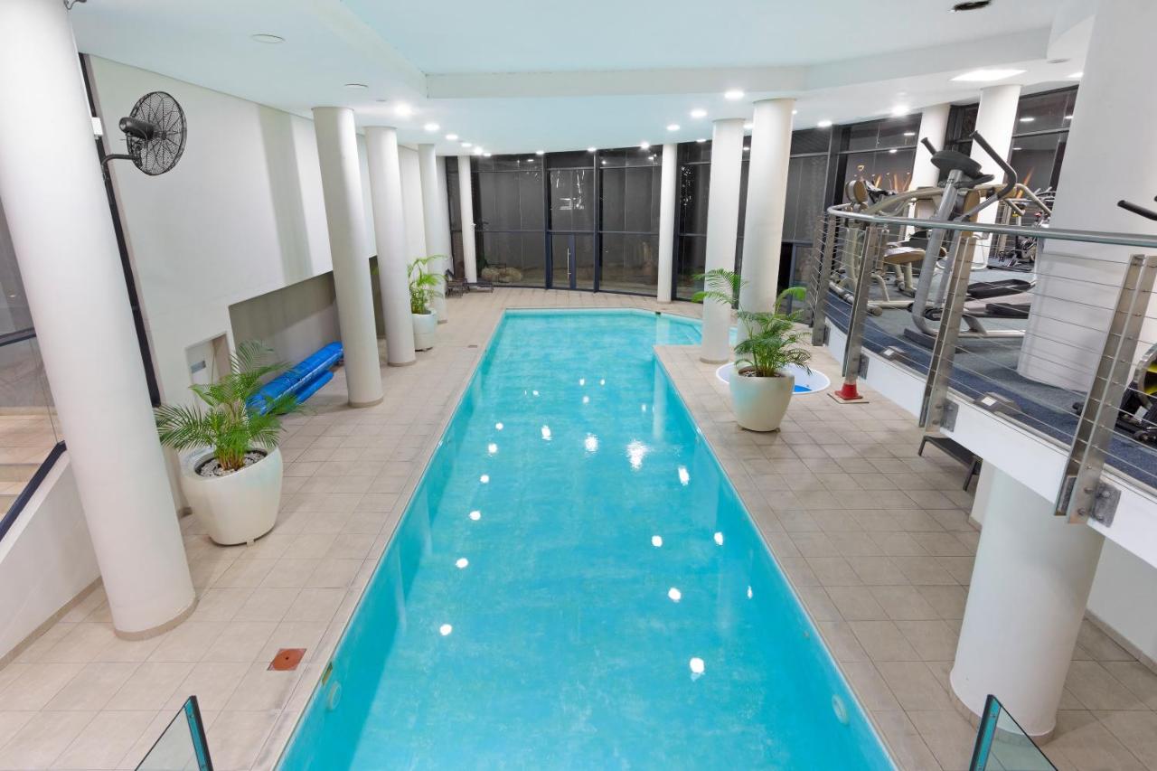 Knightsbridge 407 by Host Agents - 3