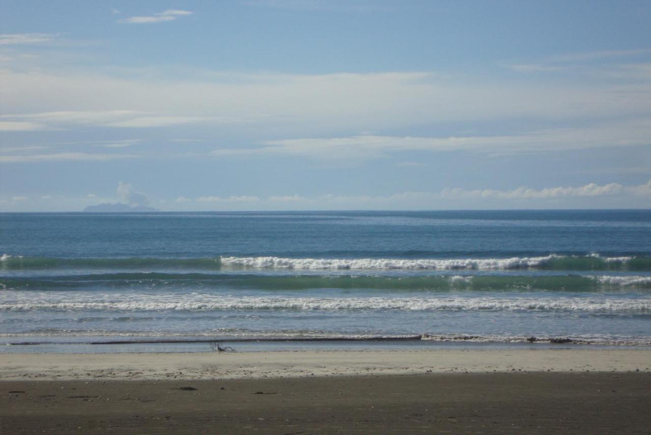 Beach: Beachfront Bliss