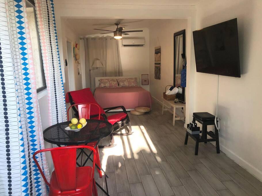 Private and Comfy Cabin near to MIA airport - 5