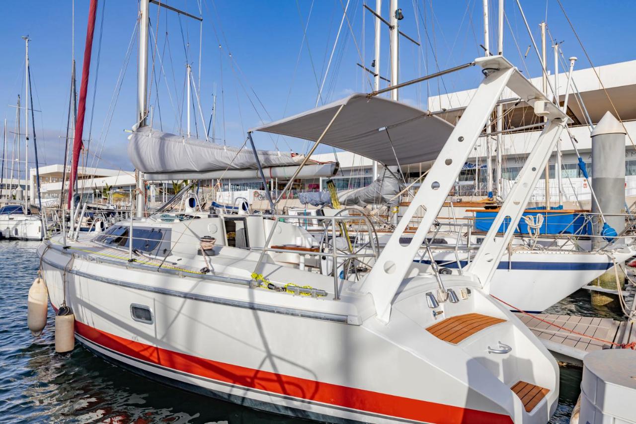 Beach: Relaxing Stay on a 38ft Sail Yacht