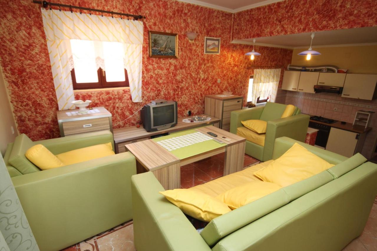 Apartments by the sea Metajna, Pag - 3304 photo