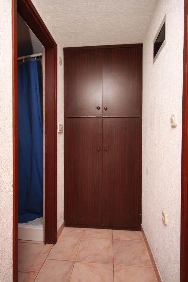 Apartments by the sea Metajna, Pag - 3304 photo