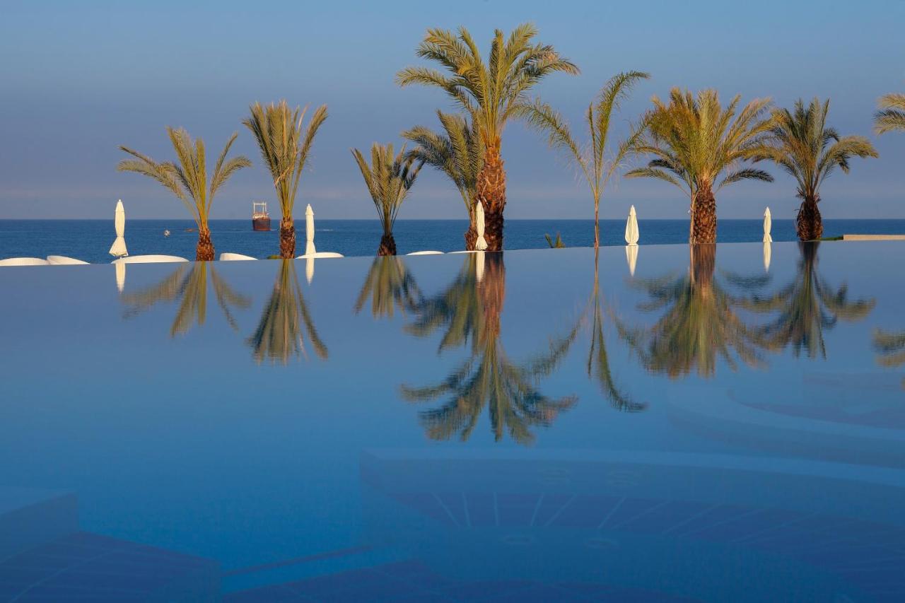 King Evelthon Beach Hotel & Resort photo