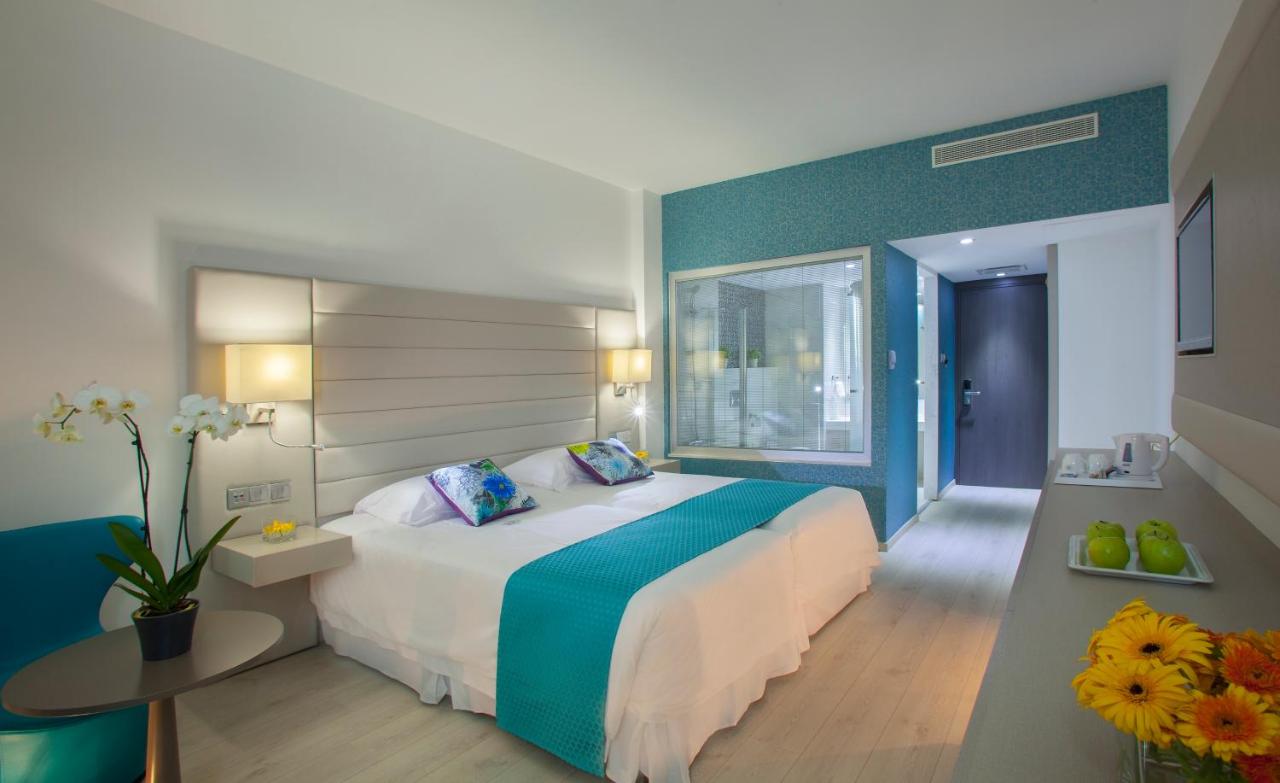 King Evelthon Beach Hotel & Resort photo