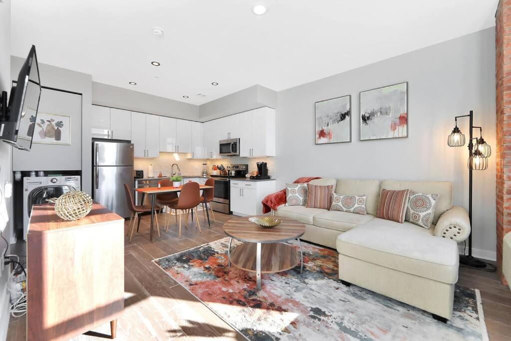 Elegant Main Street Living* Near NYC - 4