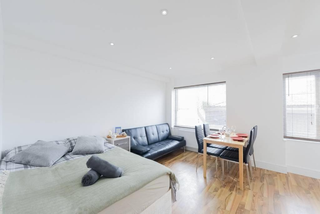 City Sparrow Apartments 5 - 4