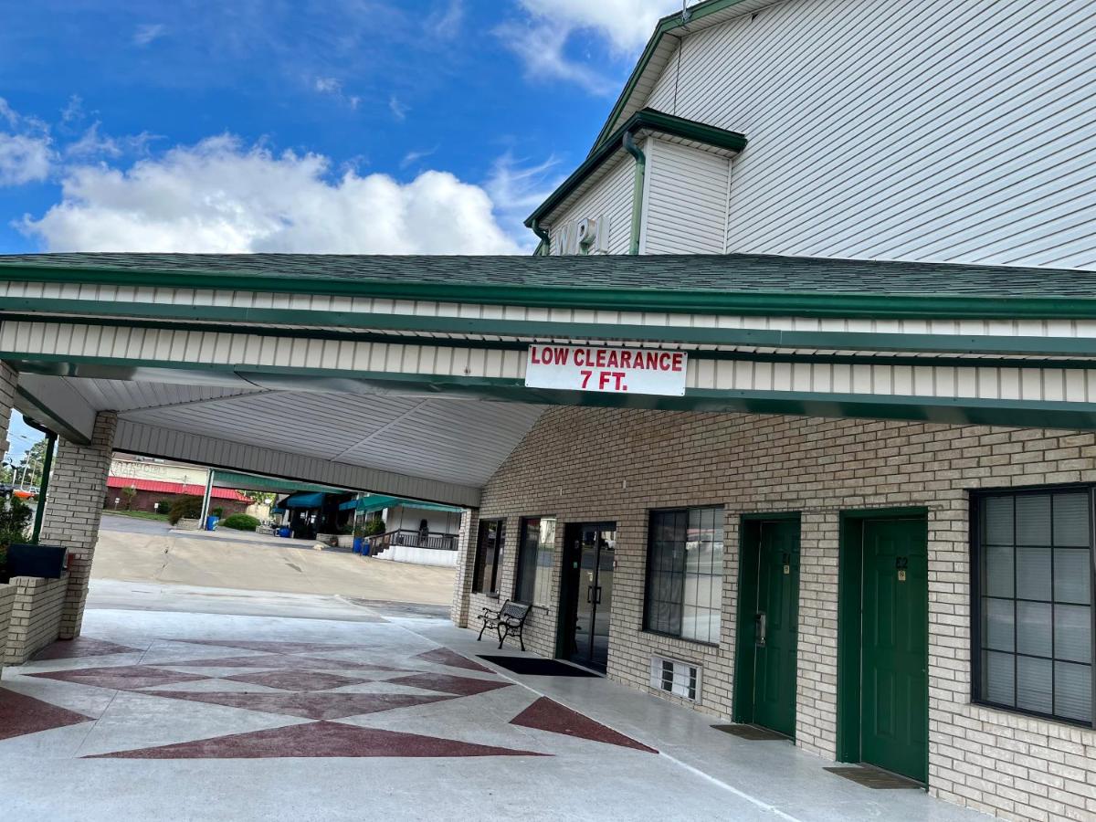 Western Plaza Inn — photo 12