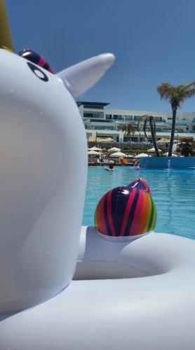 King Evelthon Beach Hotel & Resort photo