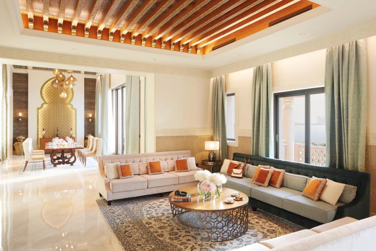 Jumeirah Al Qasr photo