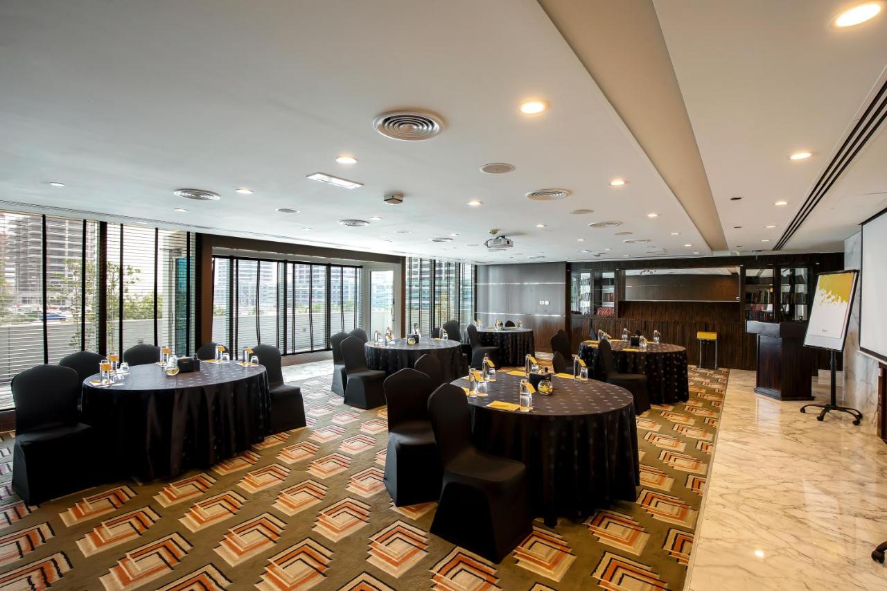 voco - Bonnington Dubai, an IHG Hotel photo