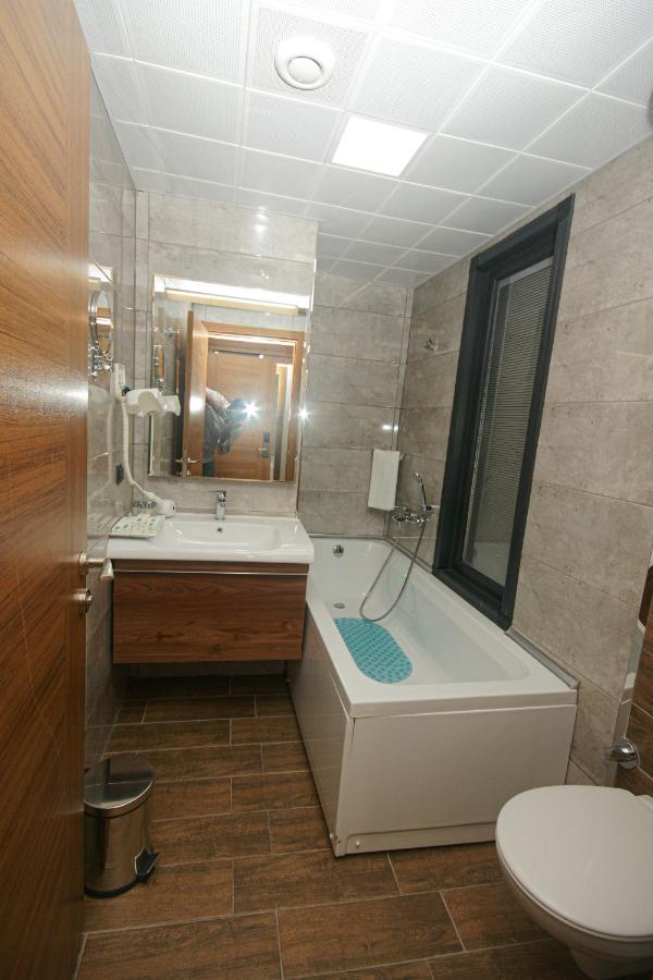 UNITED HOTEL INTERNATIONAL photo