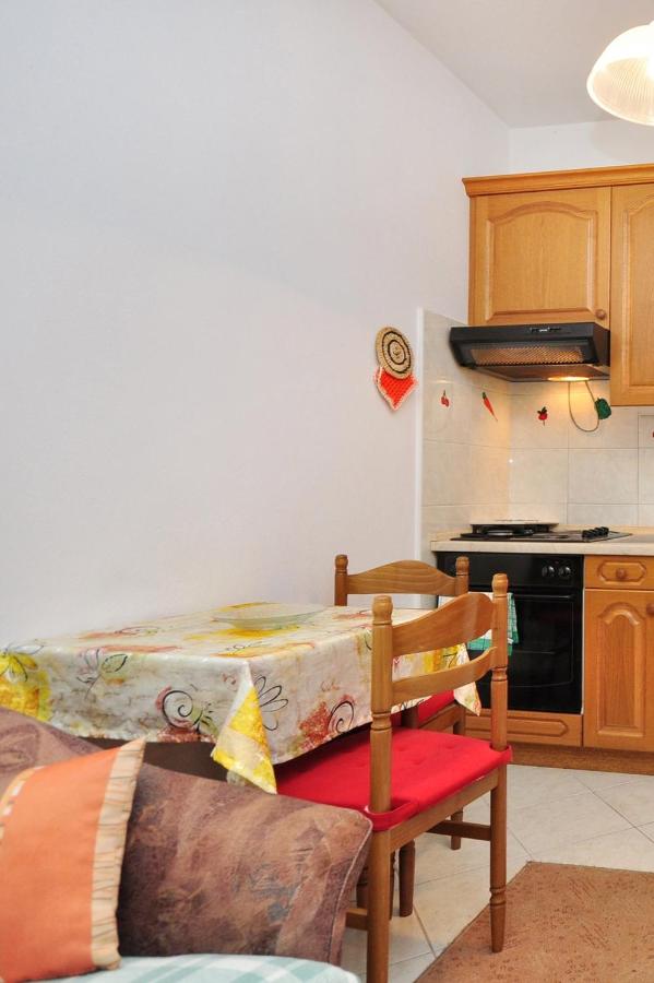 Apartment Seget Donji 10023a, Trogir – Nove cijene za 2022.