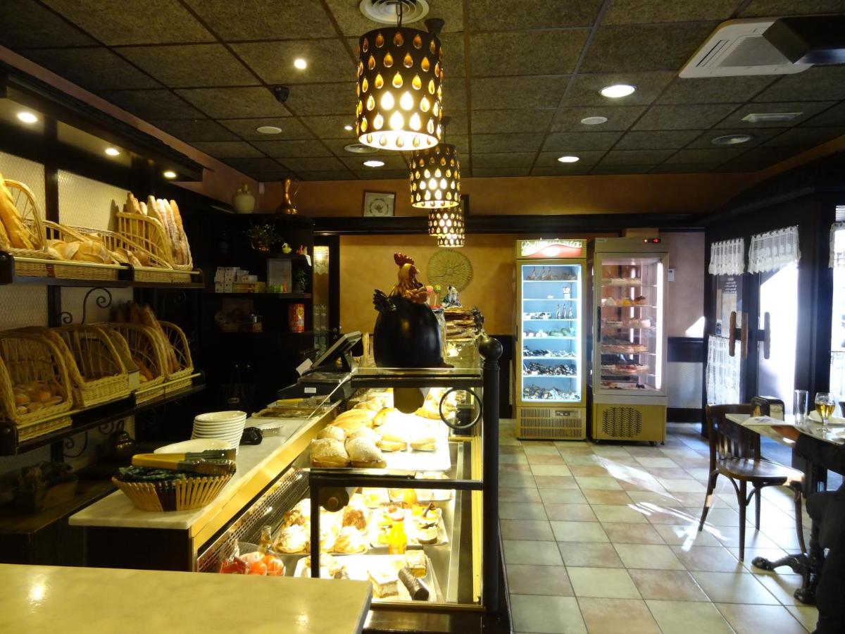Hostal Cal Forner photo