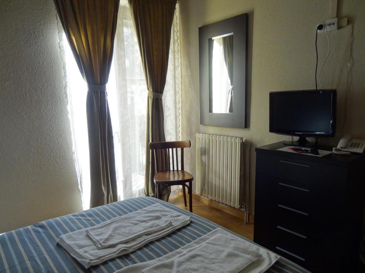 Hostal Cal Forner photo