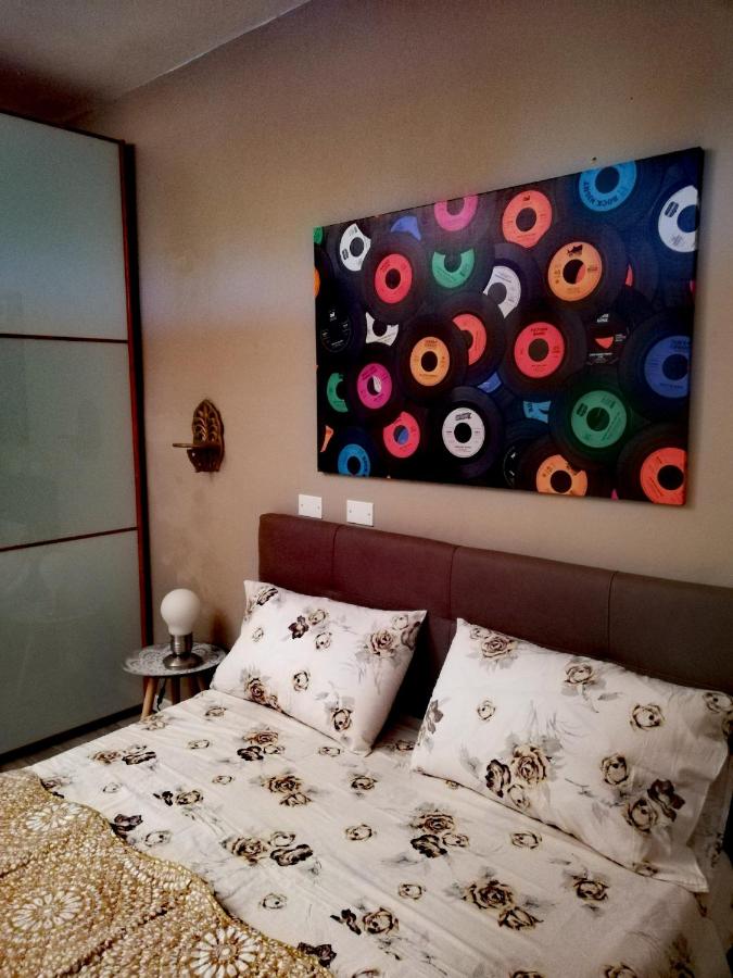 Casolare Isabella "Il rifugio dei vinili" and Alice's room - 2