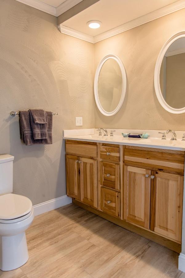 Strictly Moose Luxury Vacation Suites — photo 8