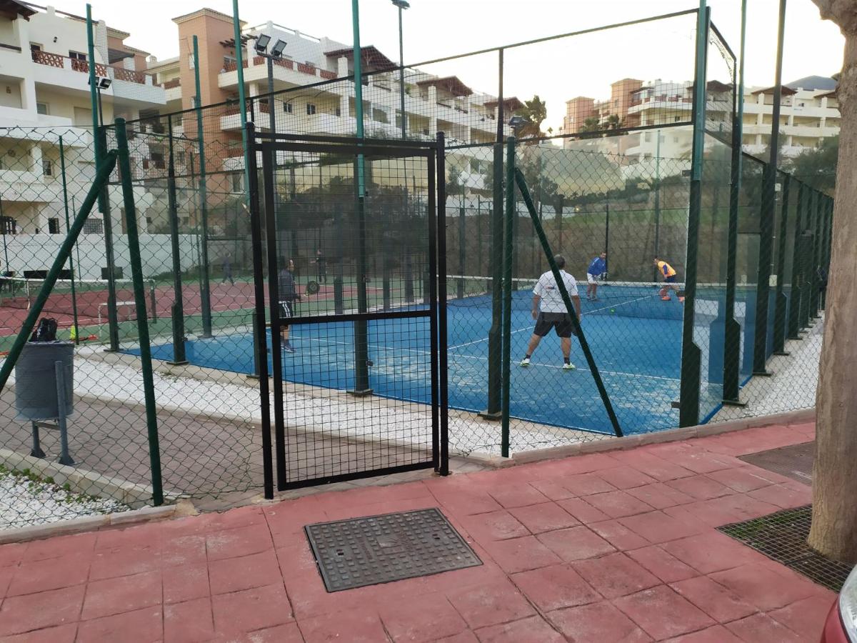 Korty tenisowe: Apartamento acogedor y tranquilo con terraza y wifi