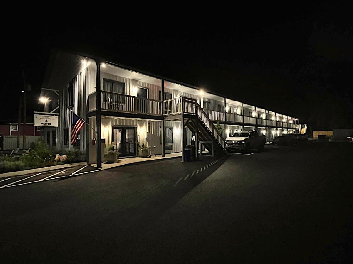 Main Street Motel — photo 21