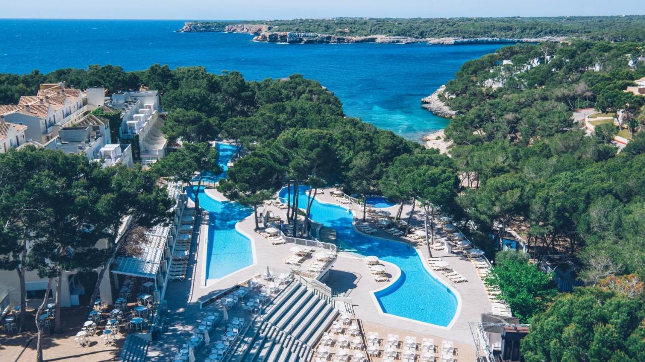 Image: Iberostar Waves Club Cala Barca All Inclusive