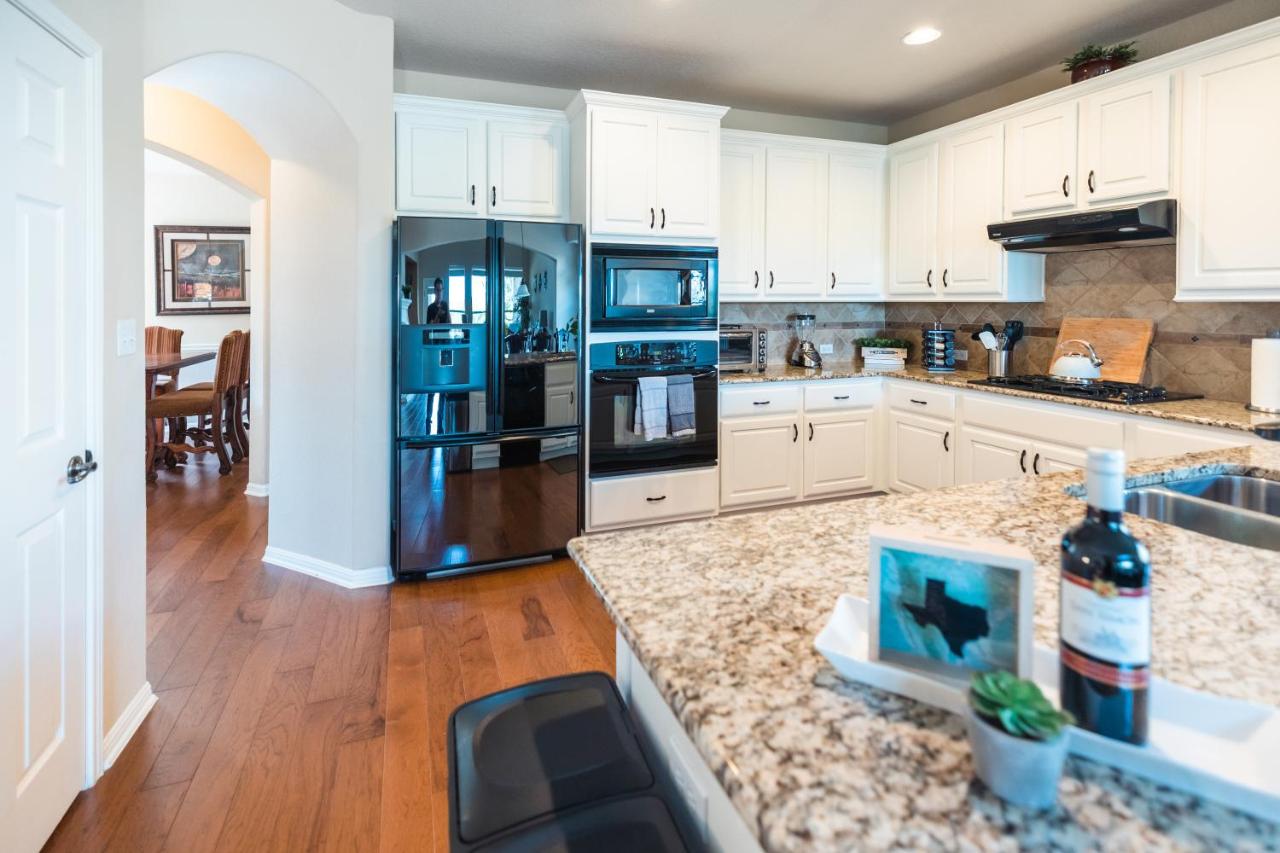 Austin Charm Home by The Key Rentals - 2