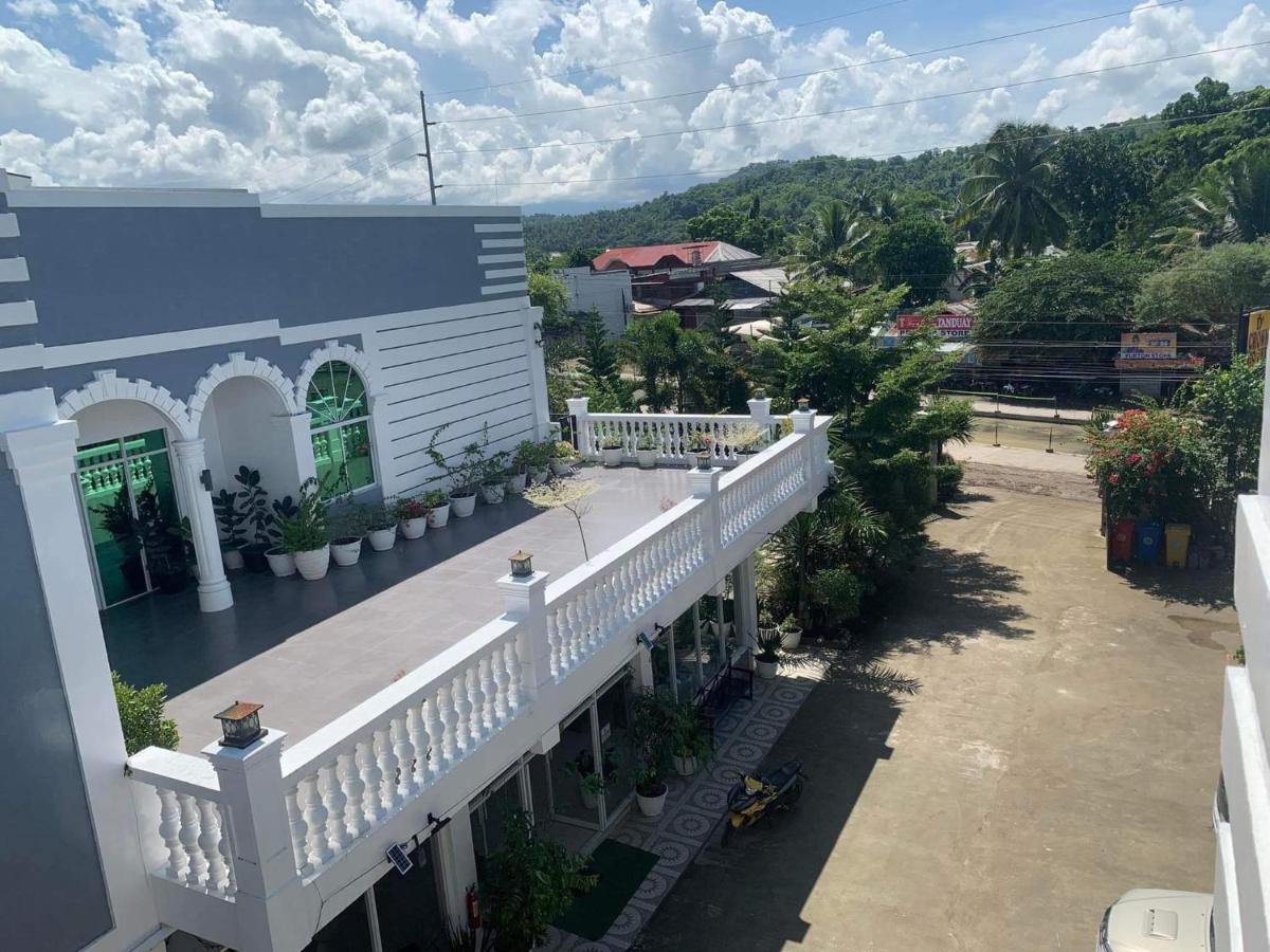 Crown Hotel