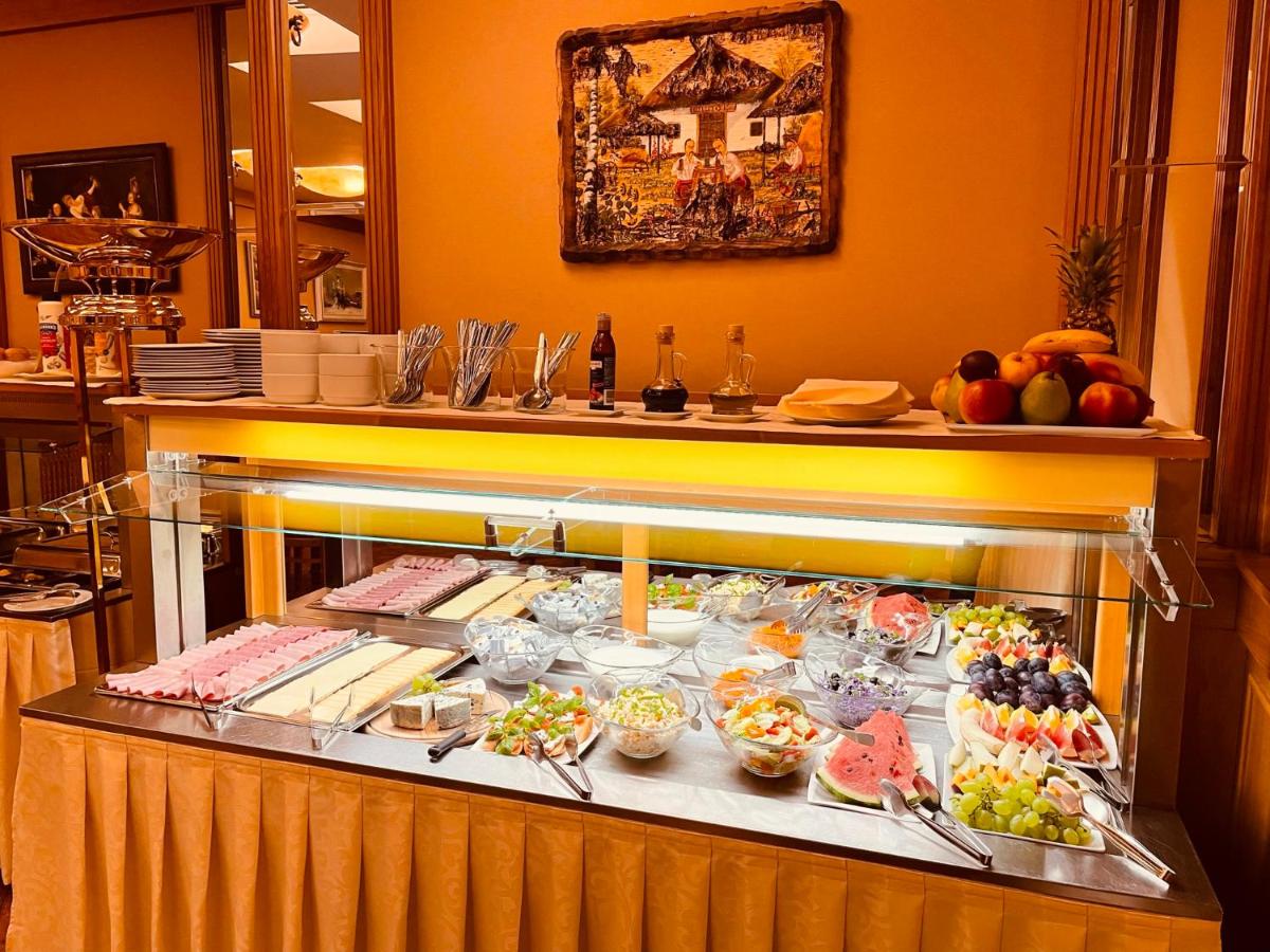 Hotel Askania photo