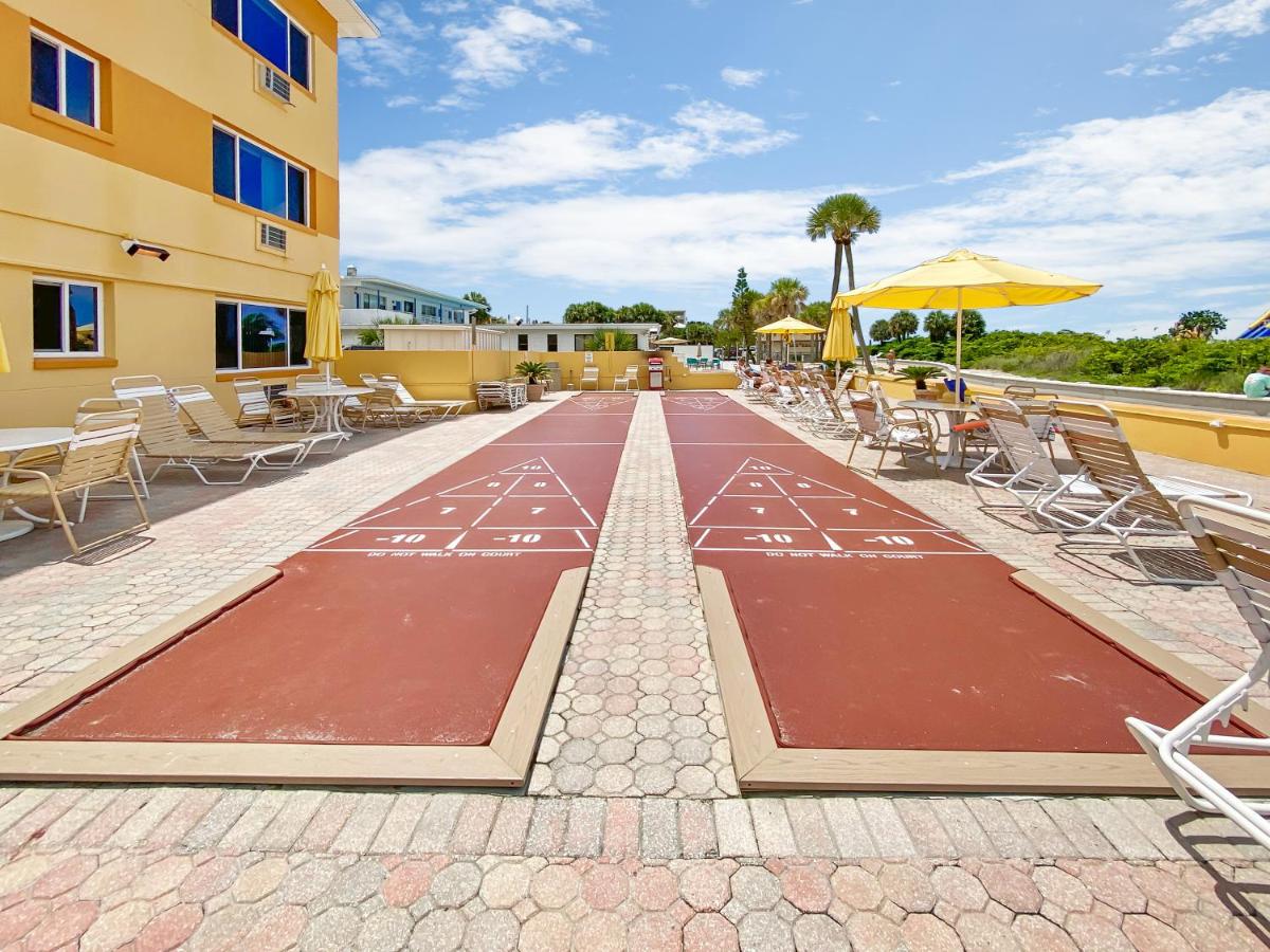 Page Terrace Beachfront Hotel — photo 4