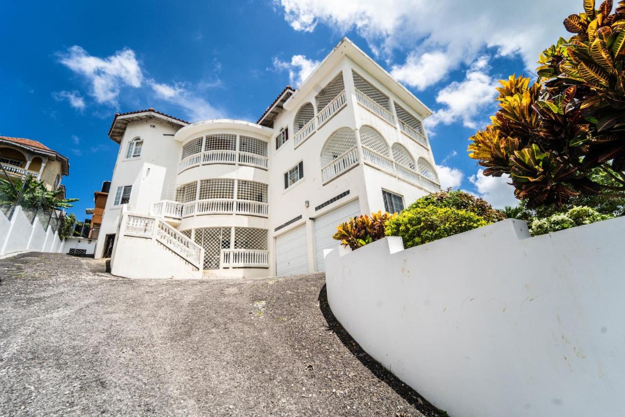 Skyline Suites, Queen, Ocean views condo - 3