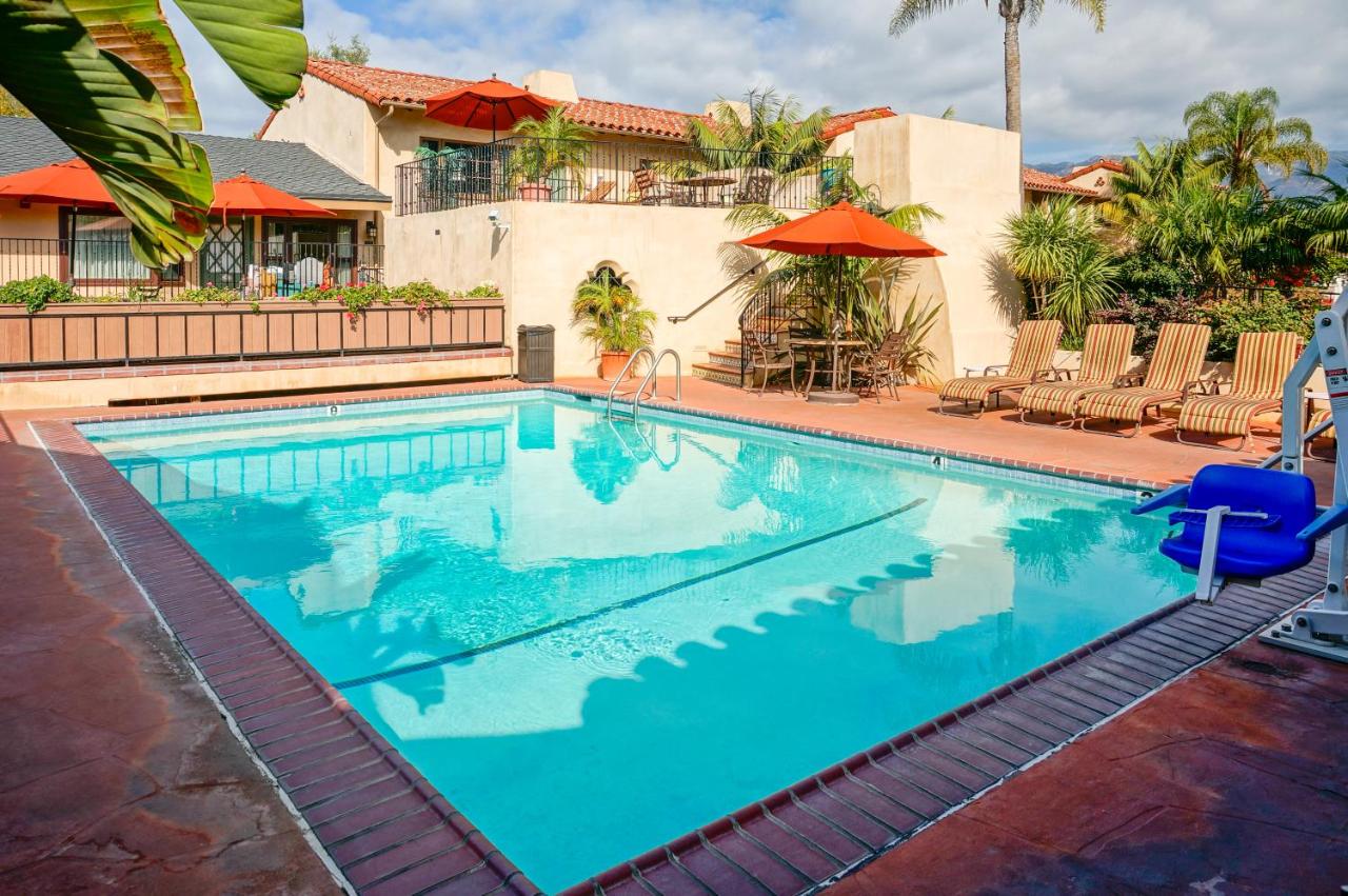 Heated swimming pool: Brisas Del Mar Inn at the Beach