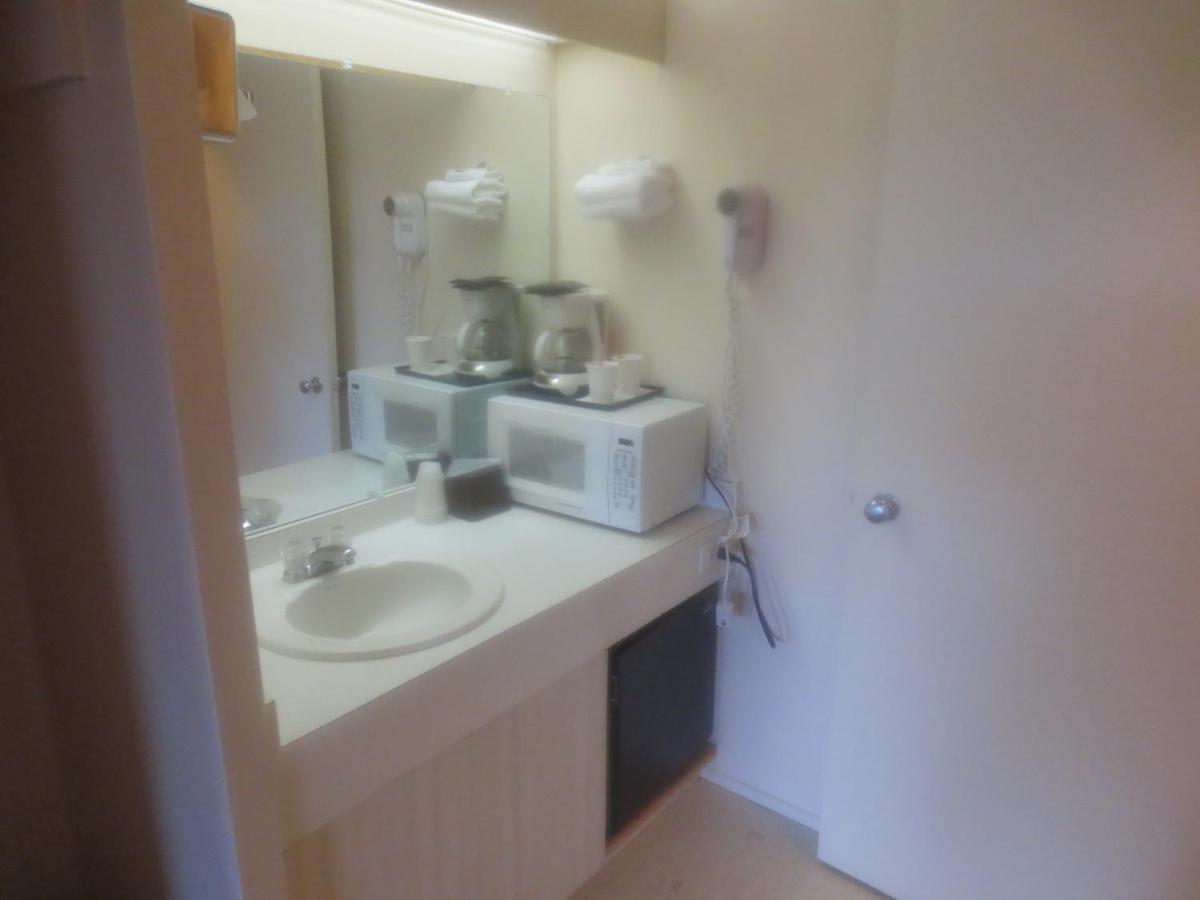 Downtowner Motel — photo 6