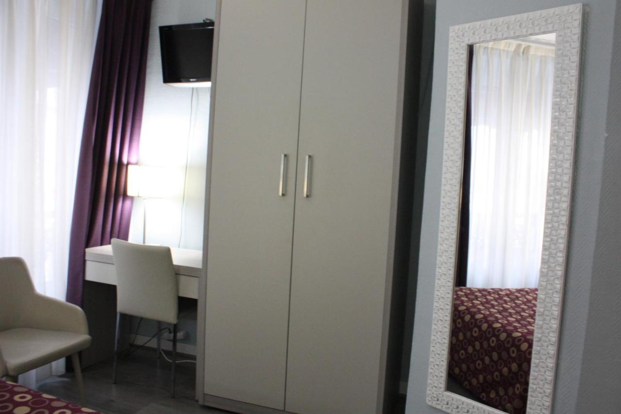 Hotel Excelsior - Laterooms