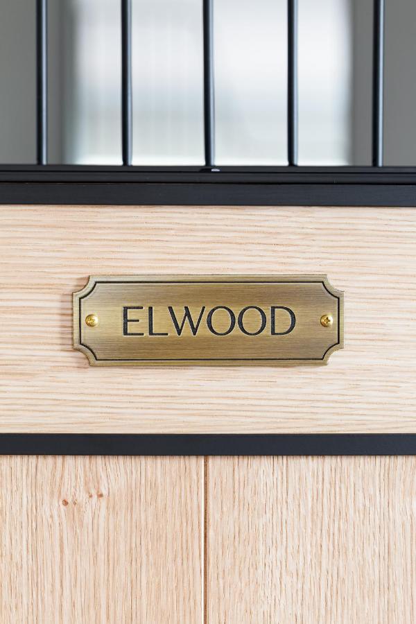 Elwood Hotel & Suites — photo 17