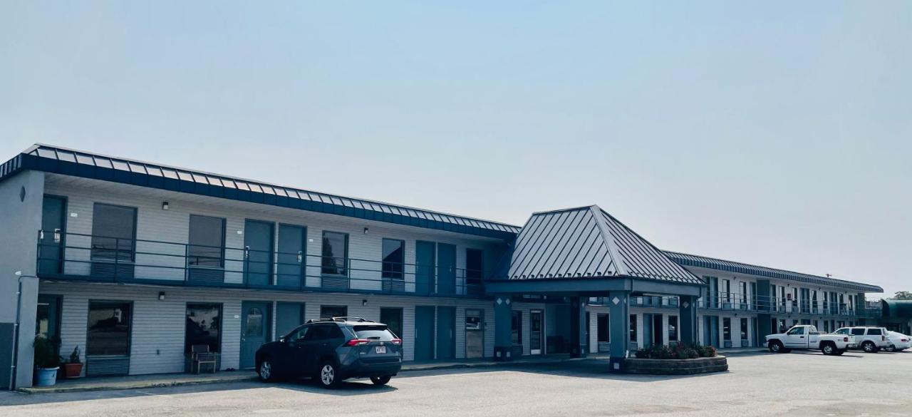 Regency 7 Rogers — photo 1