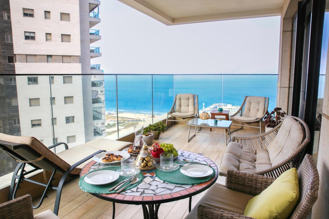 Luxury Sea View apartment close to TLV 4BR