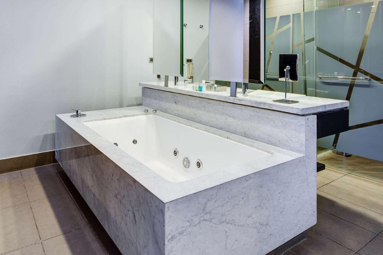 Wyndham Santiago Pettra photo