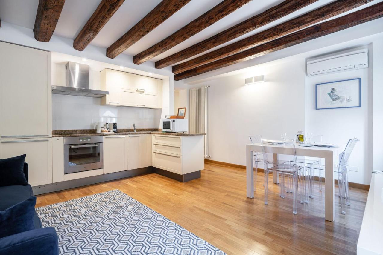 Ca' Laura - San Marco Canal View - 4