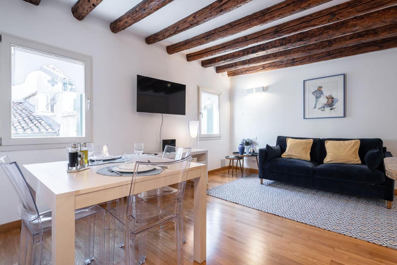 Ca' Laura - San Marco Canal View - 5