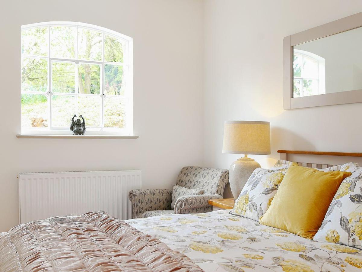 The Manor Coach House, Worcester