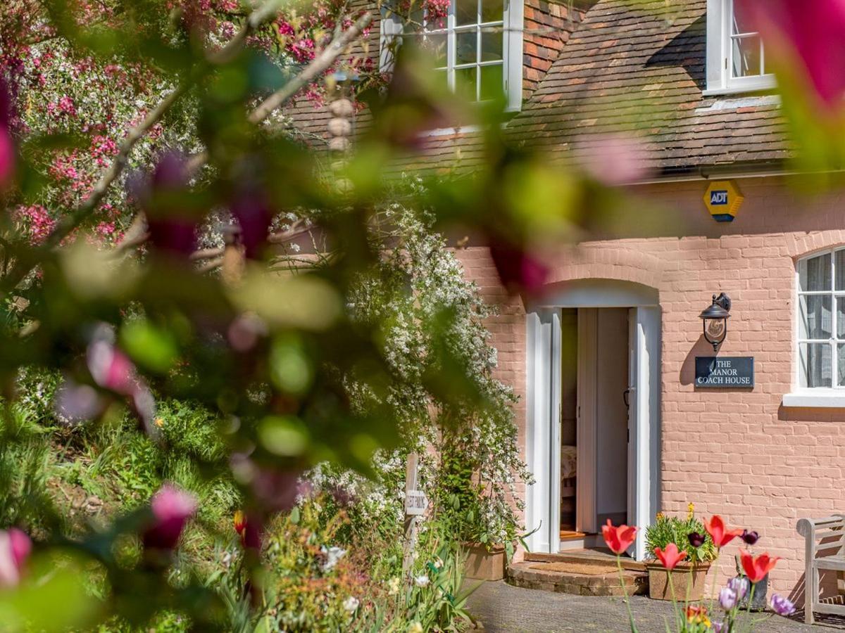 The Manor Coach House, Worcester