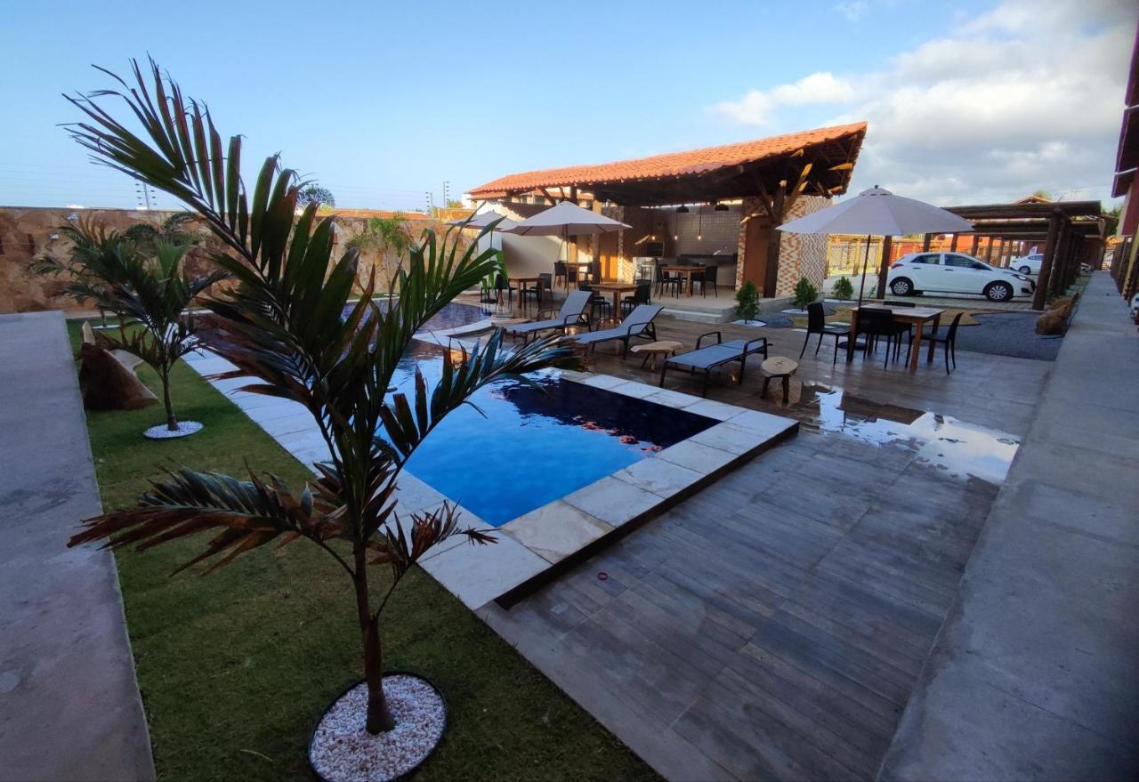 Casa na praia com piscina photo