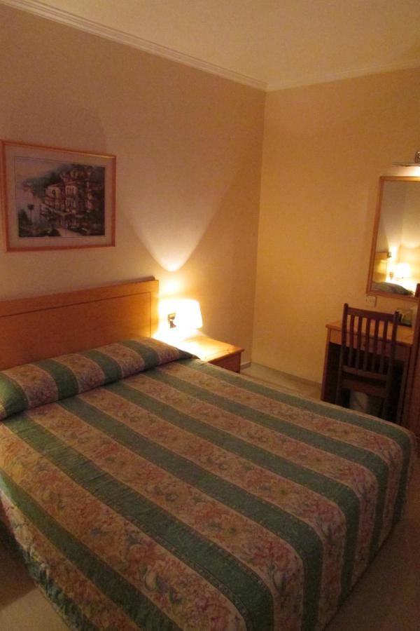New Orchid Hotel - 4