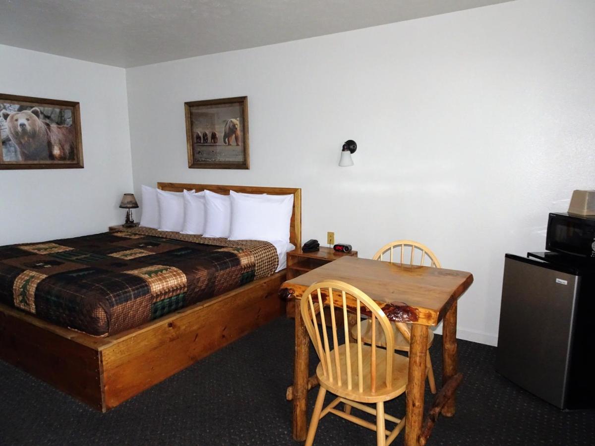 Eagle Nest Motel — photo 21