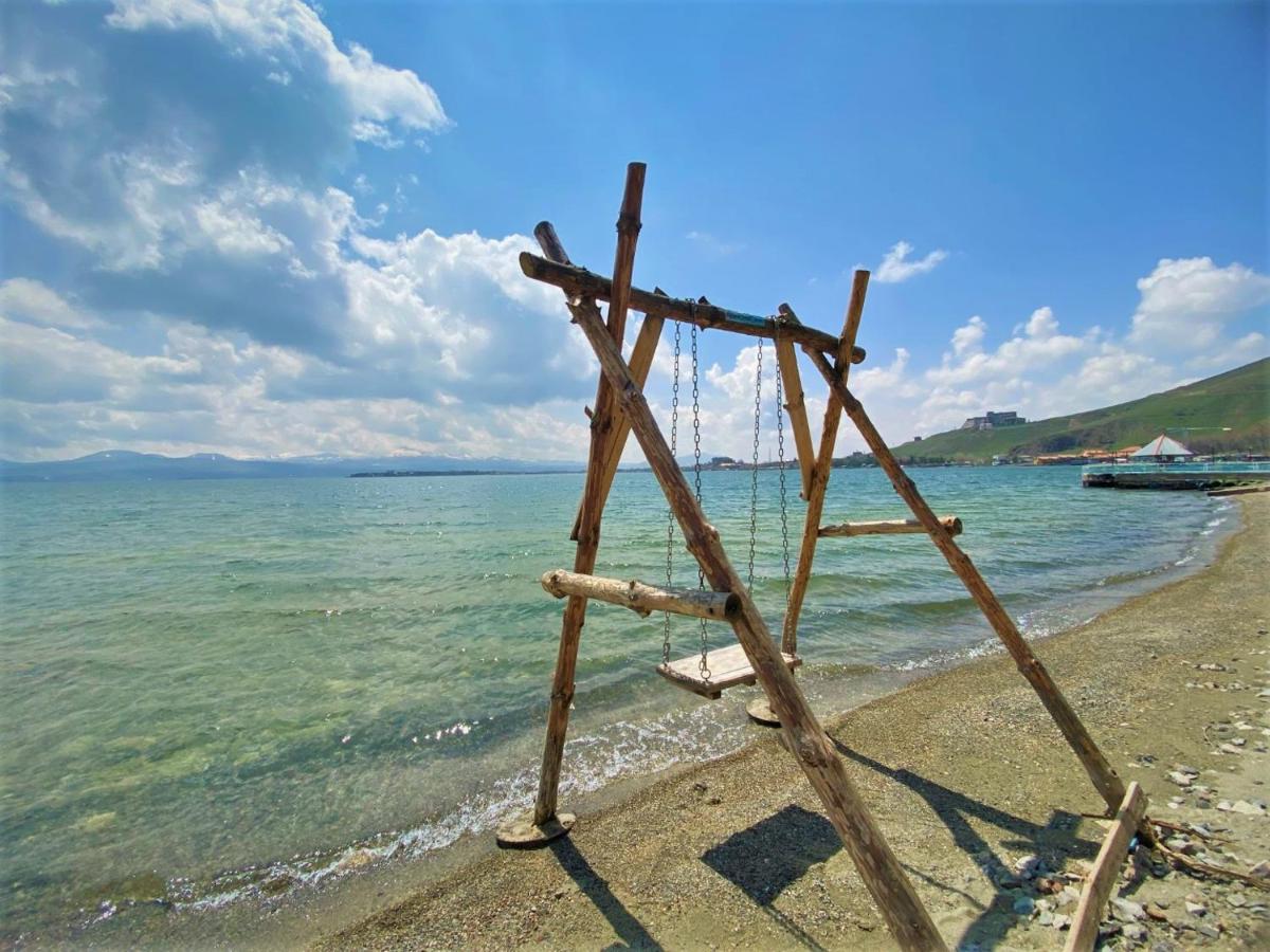 Raymond 2 - Коттедж на полуострове Севанаванк static_photo