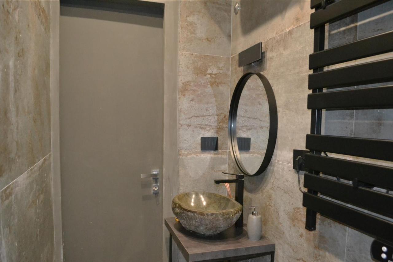 HV Suites PAUSILYPON - 3