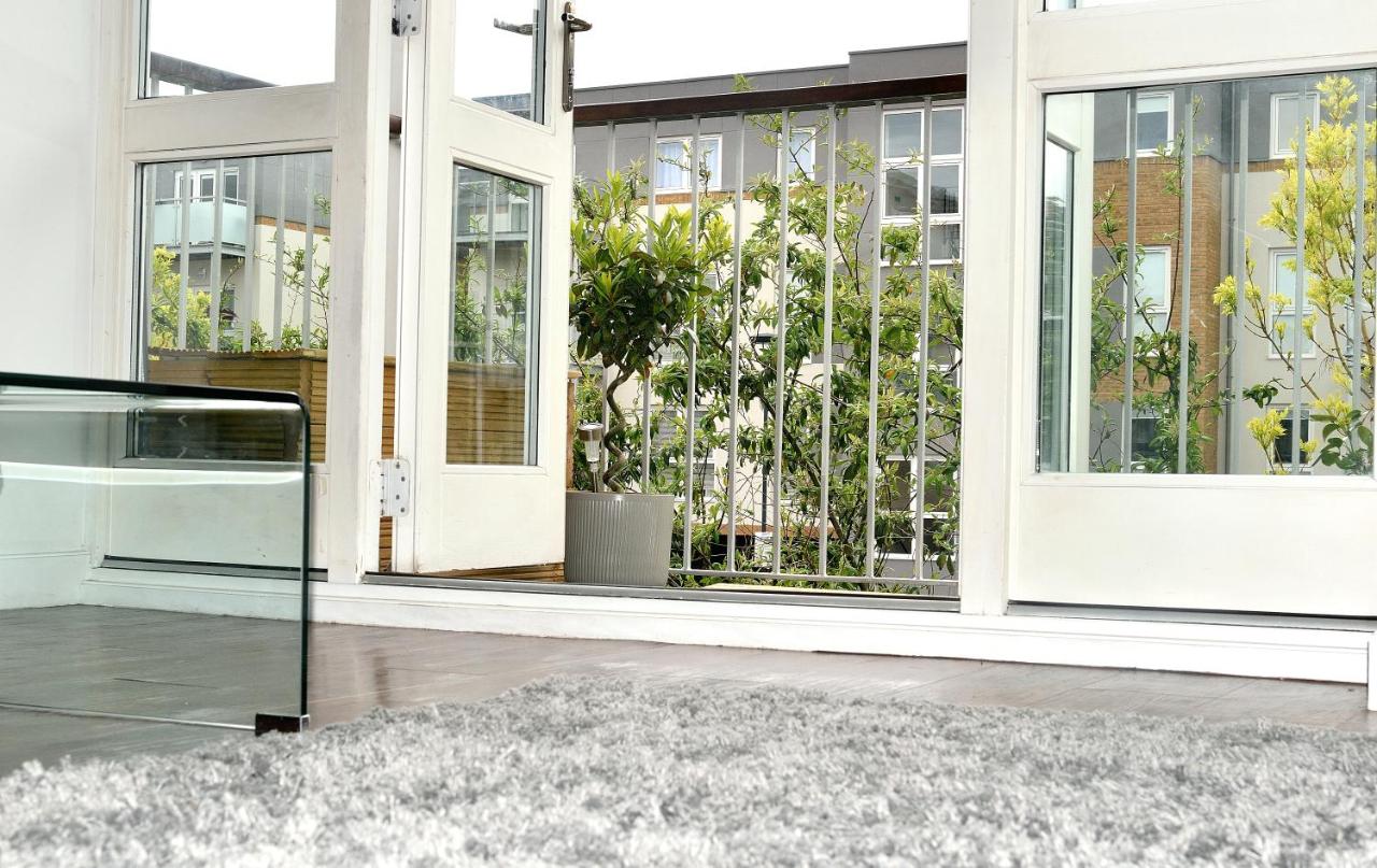Heathrow Airport Serviced Apartments Free Parking & Gym photo