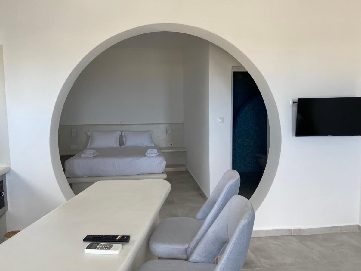 ENA suites Santorini, Pyrgos – Updated 2023 Prices