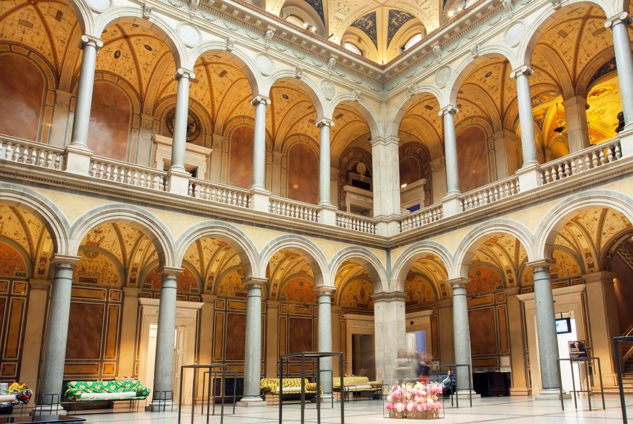 Grand Hotel Wien photo