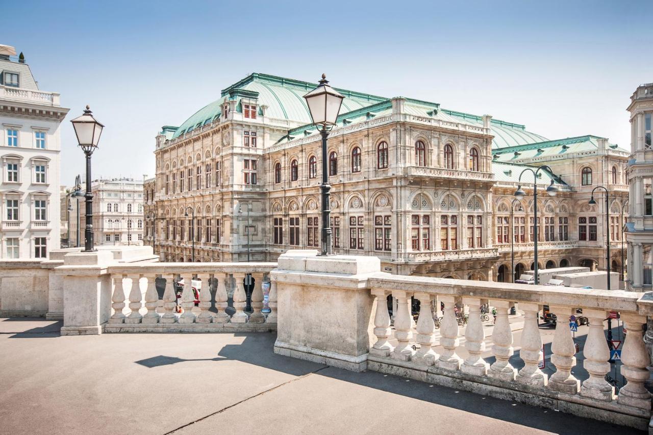 Grand Hotel Wien photo