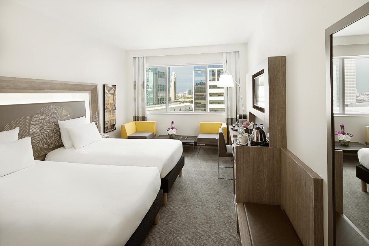 Novotel World Trade Centre Dubai photo